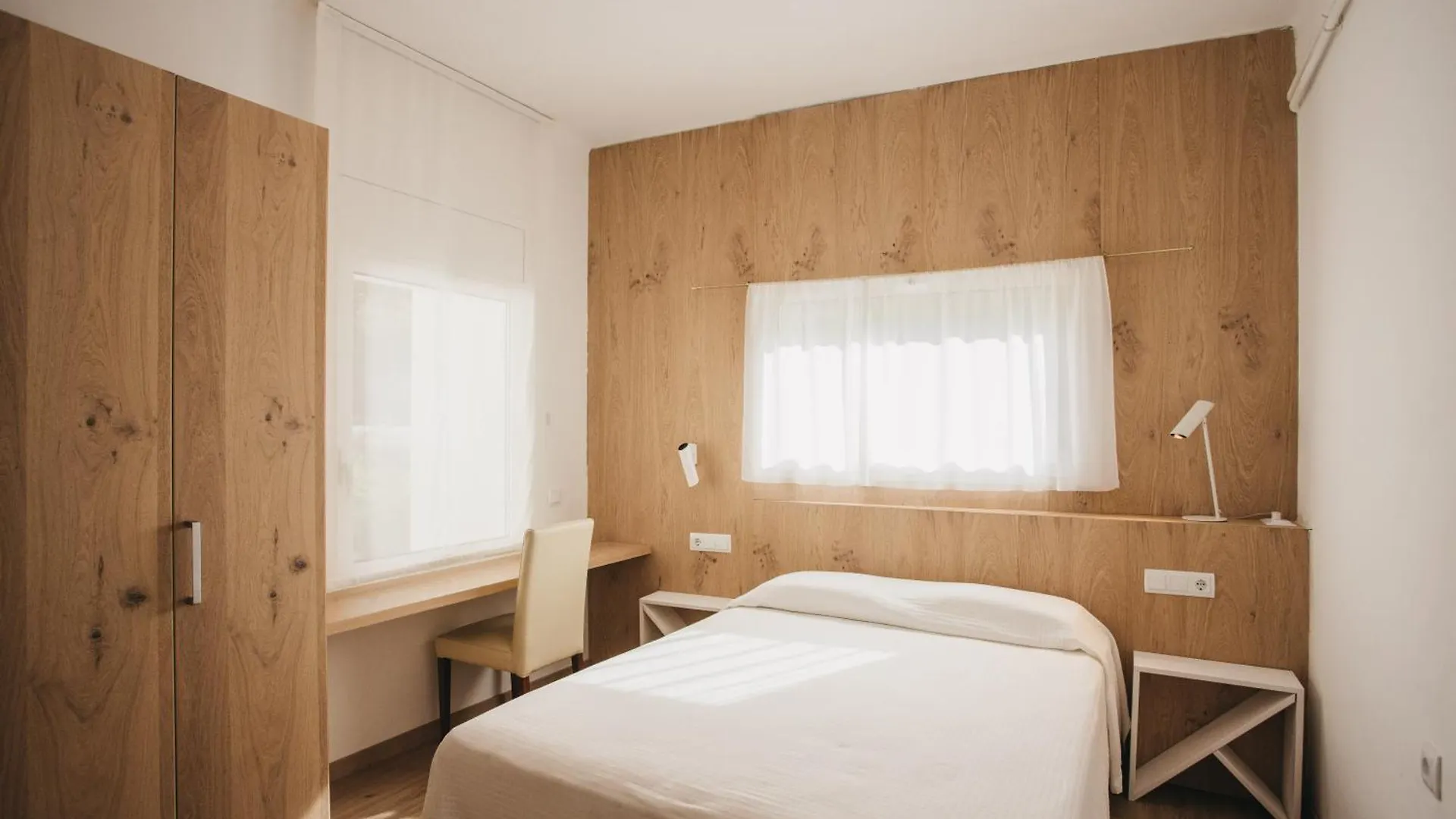 Hotel Catalunya Park Ribes De Freser 2*,